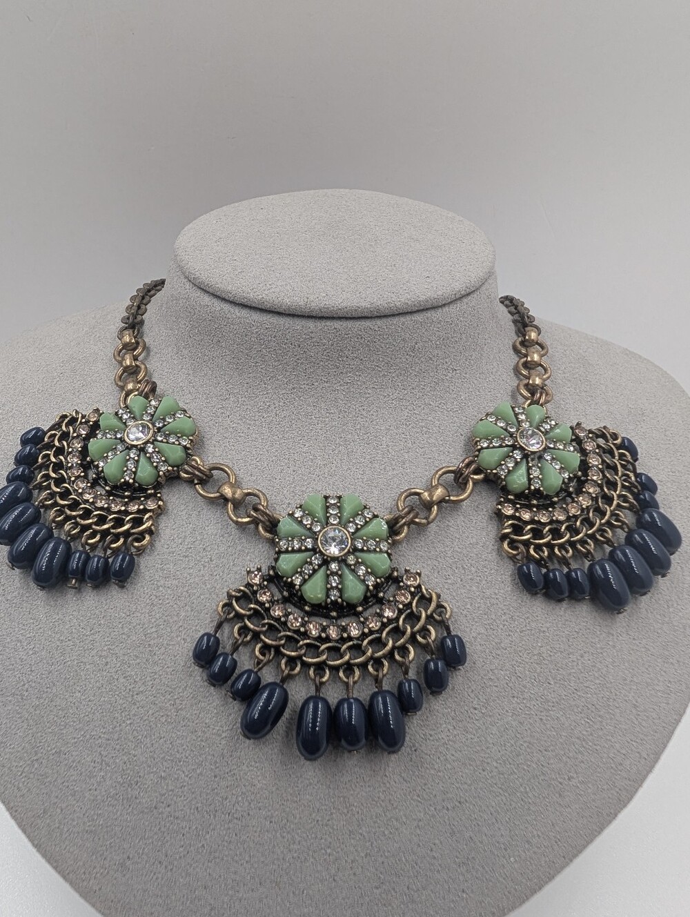 Signed J. Crew Mint Green Beaded Chandelier Fringe Collar Necklace Navy 0616